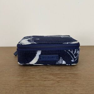 Vera Bradley Travel Pill Case Indio Navy Blue and White Paisley Floral Retired